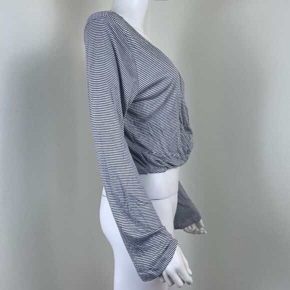 ASOS Women Size 12 Black White Striped Cropped Long Sleeve Pullover NEW Top - Picture 13 of 15